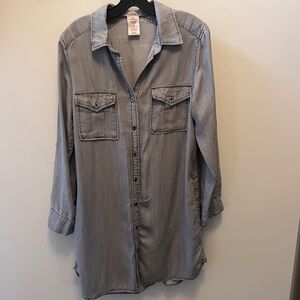 Philosophy Gray Chambray Shirt Dress! Roll up sleeves. Knee length. Size Medium